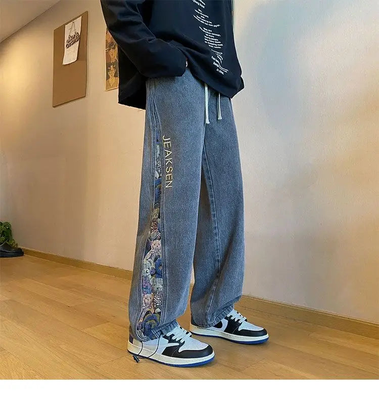 Men’s Bear Embroidered Wide-Leg Jeans