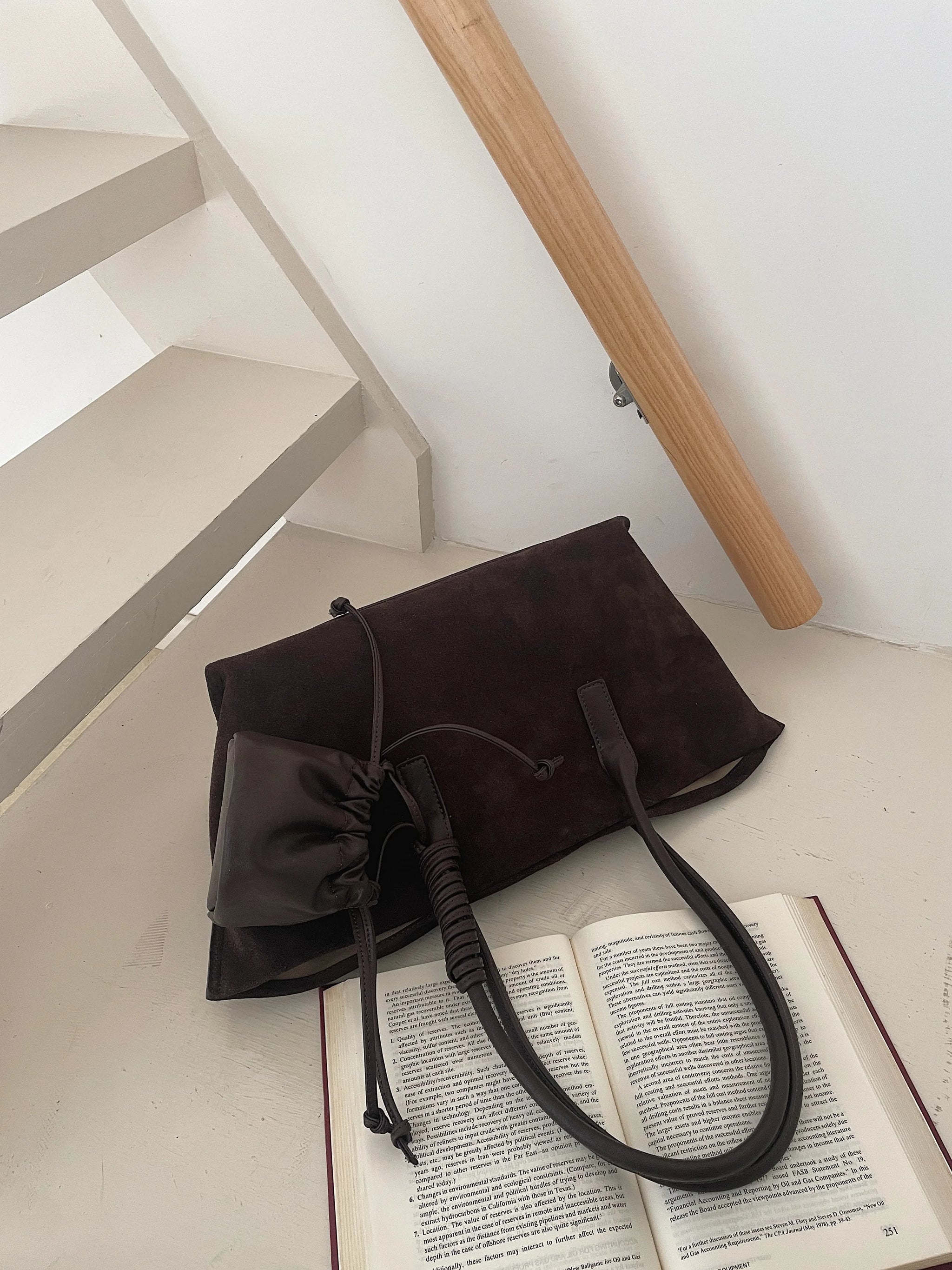 Motingsome Oversized Suede Tote Bag Women Shoulder Handbag and Purses Luxury Design Bags Roomy Casual Tote Large Capacity New In