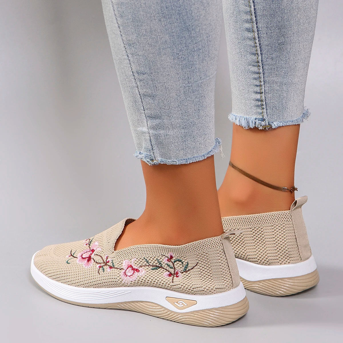 Women's Breathable Mesh Flat Sneakers — Lightweight Slip-On Casual Shoes