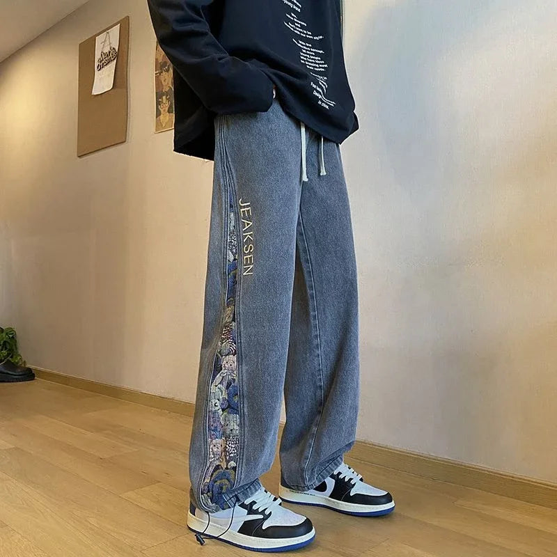 Men’s Bear Embroidered Wide-Leg Jeans