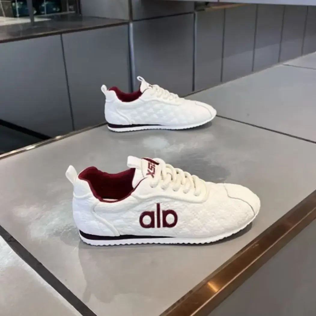 ClaWave Men Quilted Retro Jogger Shoes Lightweight Non Slip Casual Walking Sneakers Trendy Daily Footwear EU39-44