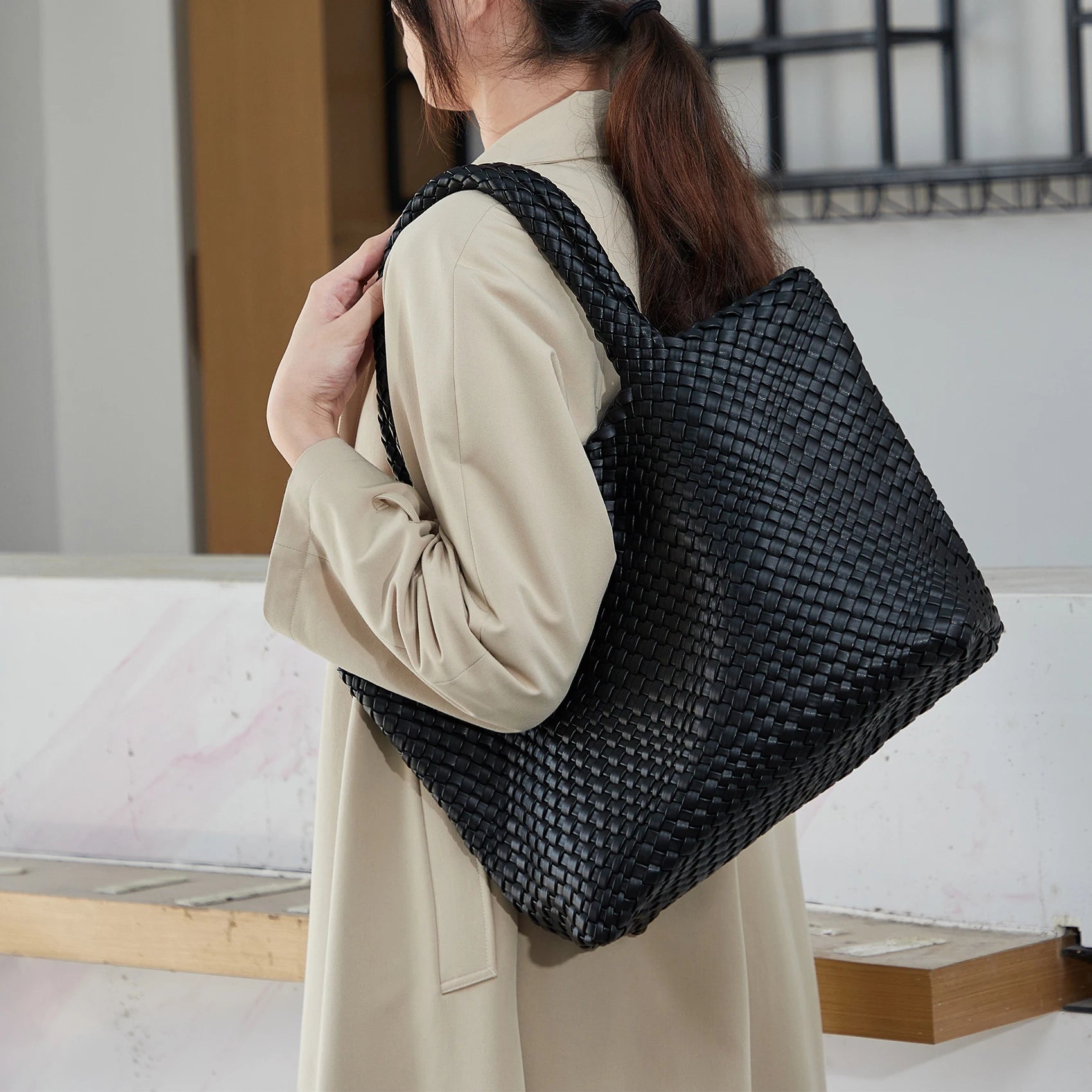 Woven Tote Bag Womens Purse Vegan Leather Shoulder Handbags - Fashion Summer Beach Tote Bags - Large Travel Totes