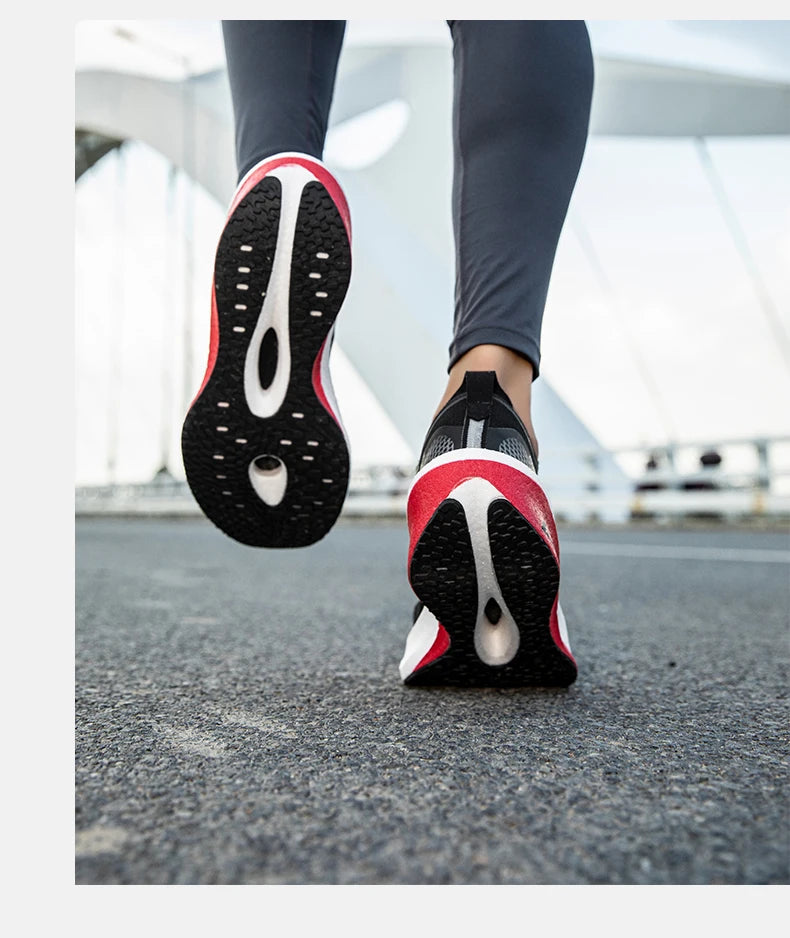 Men's Lightweight Breathable Mesh Sports Sneakers