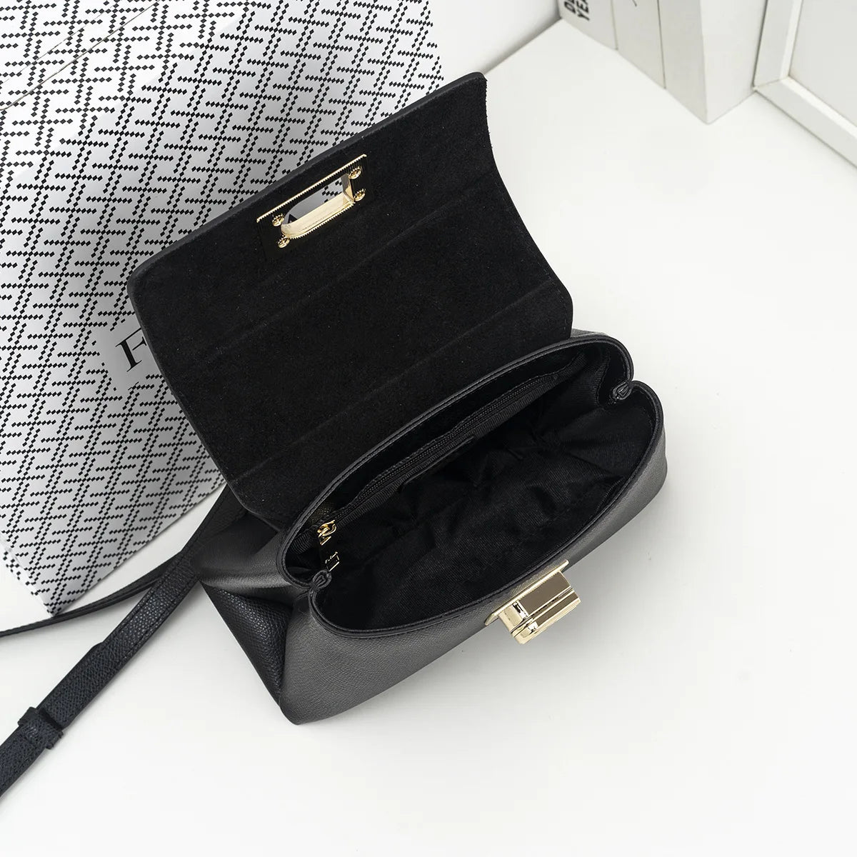 New Fashion Women Mini Genuine Leather Handbag Shoulder Crossbody Bag Casual Daily Commuter Ladies Messenger Bag