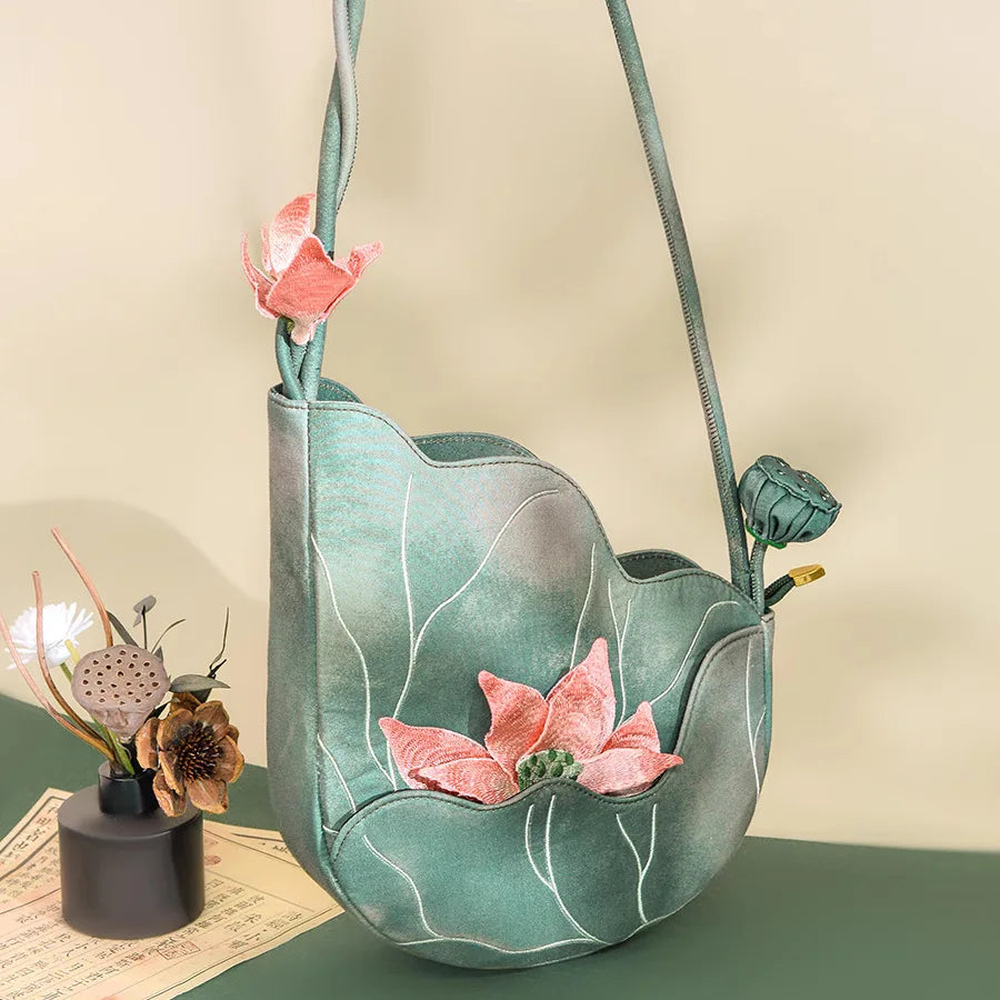 Chinese Style Shoulder Bag Women Exquisite Floral Embroidery Original Designer Handbag 2025 New In Elegant Fashion Female Bags
