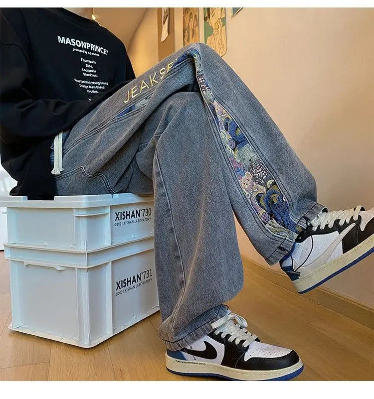 Men’s Bear Embroidered Wide-Leg Jeans