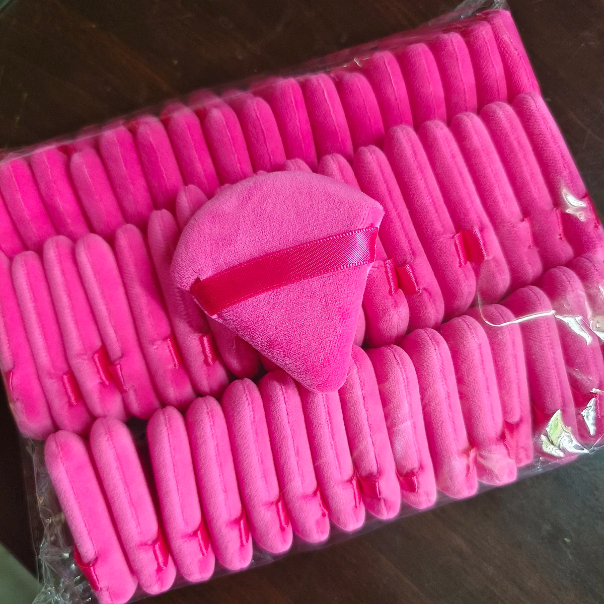 Wholesale 50Pcs Triangle Powder Puff Mini Face Makeup Sponge Cosmetics Soft Cotton Face Powder Puff Washable Velvet Makeup Puff