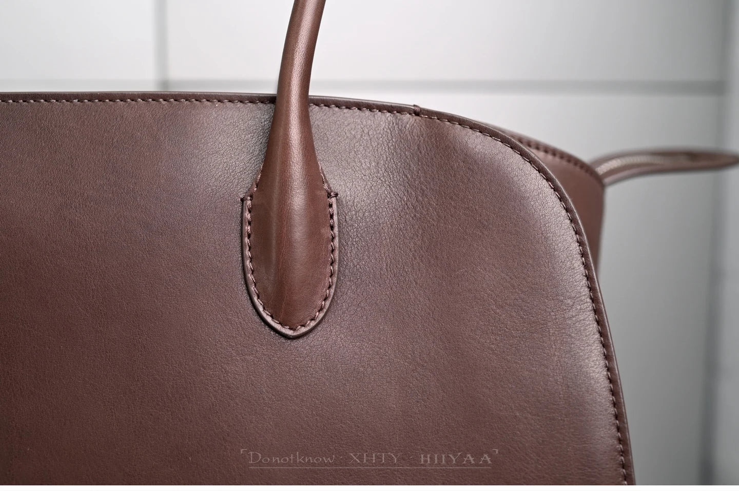 36cm Top-Grain Cowhide Tote — Effortless Everyday Elegance