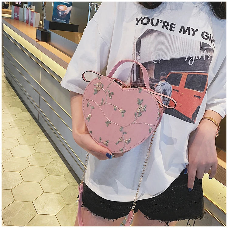 Female Sweet Lace Heart Round Handbags High Quality PU Leather Cross Body Bags for Women Small Fresh Flower Chain Shoulder Bags