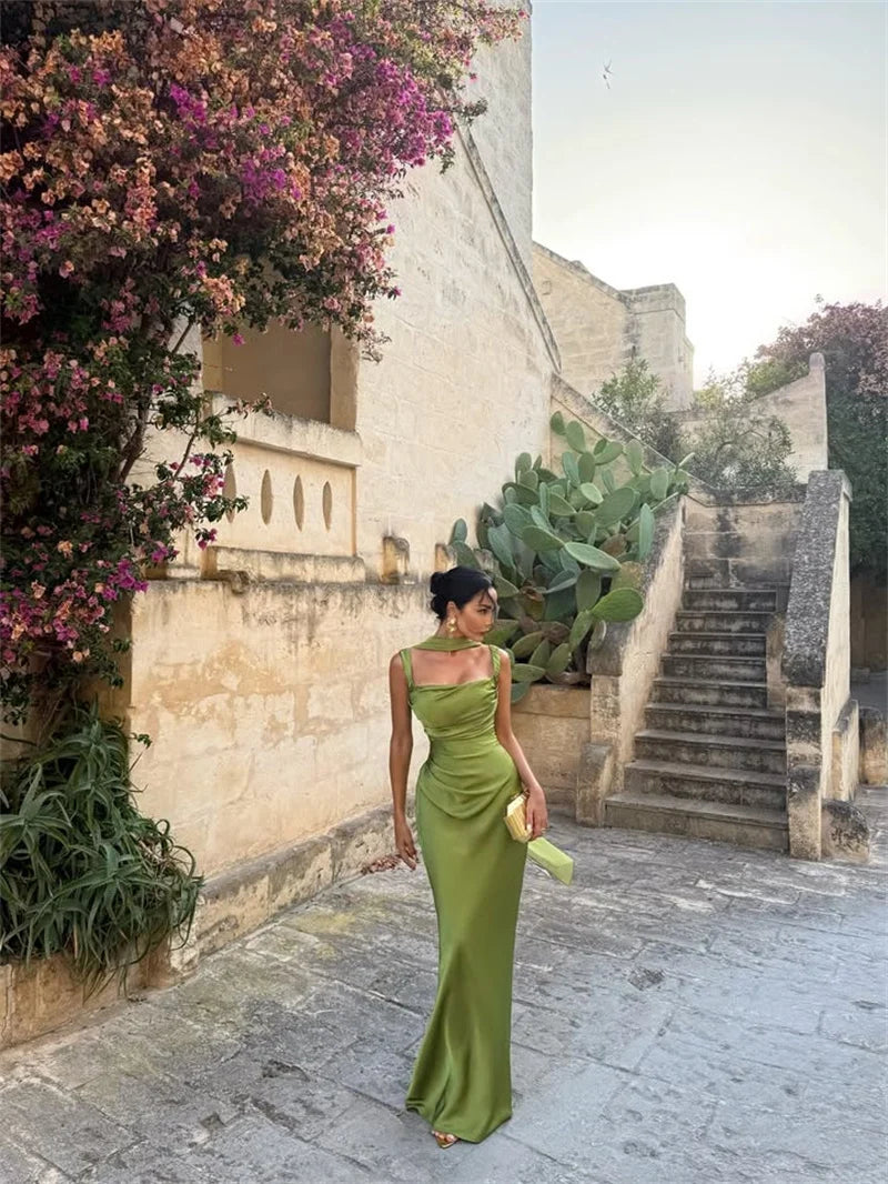 Elegant Backless Satin Maxi Dress – Sleeveless Halter Bodycon Party Gown