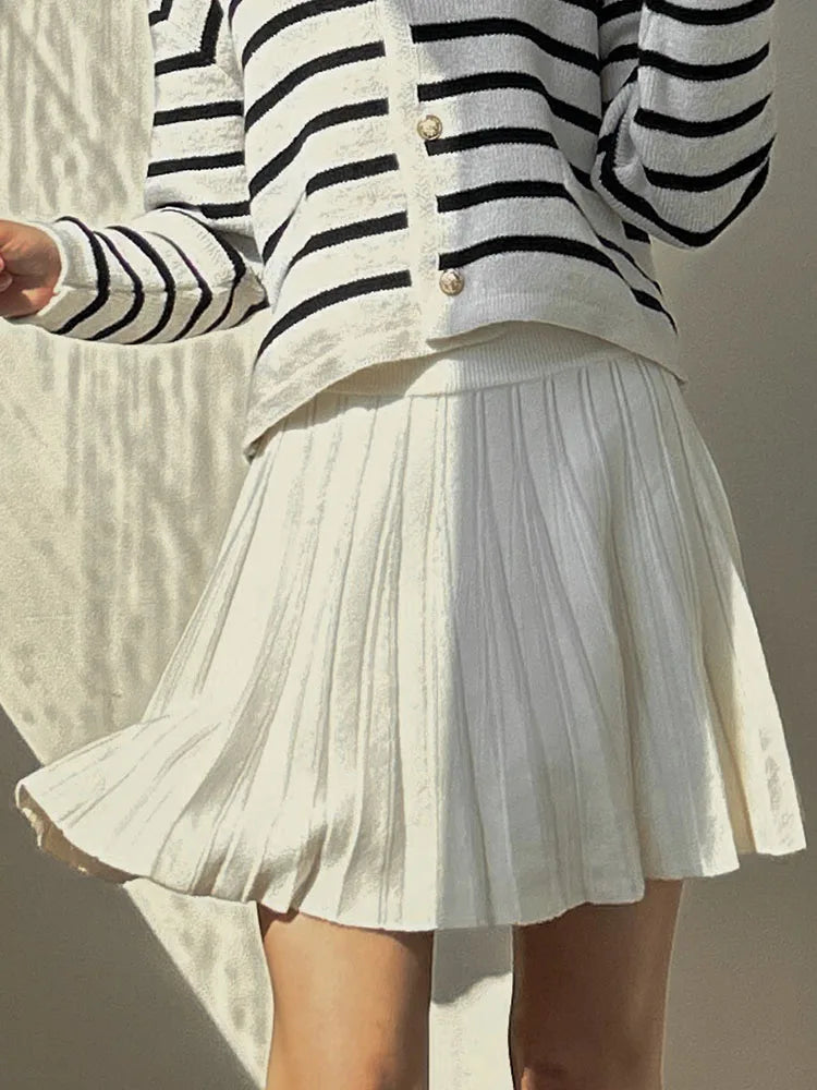 Elegant Knit Pleated Mini Skirt for Women