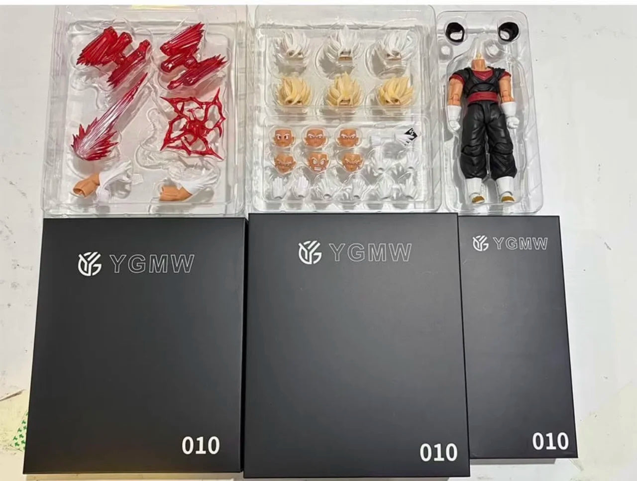 IN STOCK YG-mw Toys Weekly Color Version Vegito Figure Dragon Ball Super Saiyan God Vegito Anime Action Figures Figurine