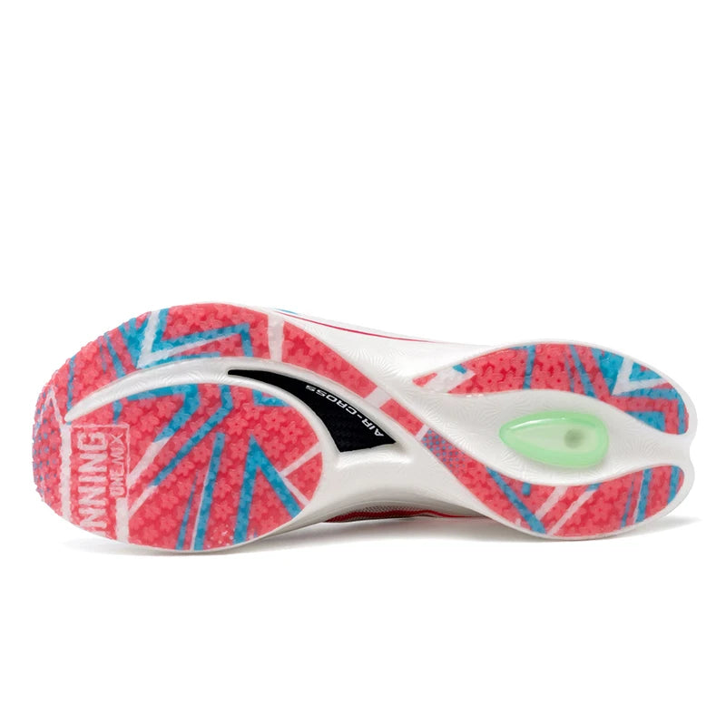 Carbon-Plate Elite Marathon Runner