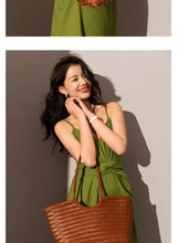 Leather woven bag, large-capacity women's tote bag, holiday leisure top layer cowhide shoulder bag, vegetable basket bag.