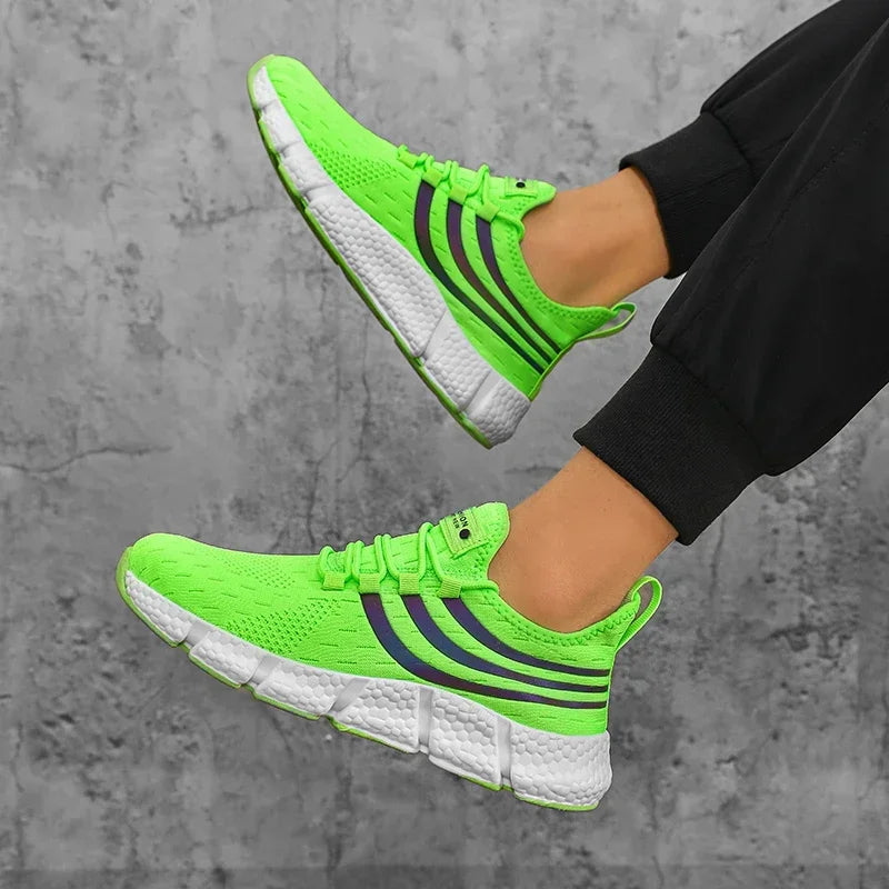 Men’s Sneakers Comfortable Breathable Platform Shoes Summer Man Running Shoes Breathable Comfortable Fashion Walking Sneakers